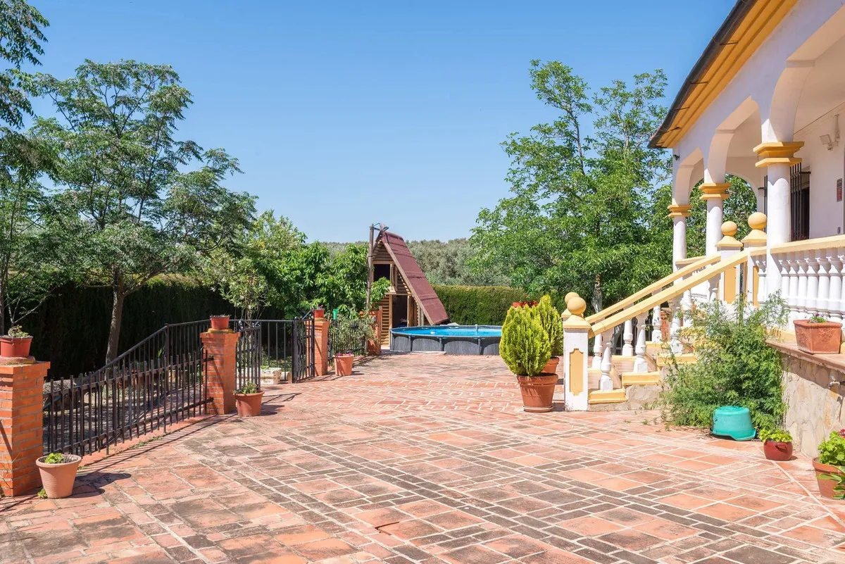 a86ef939-9b39-480d-930e-64b24ac5d5dd