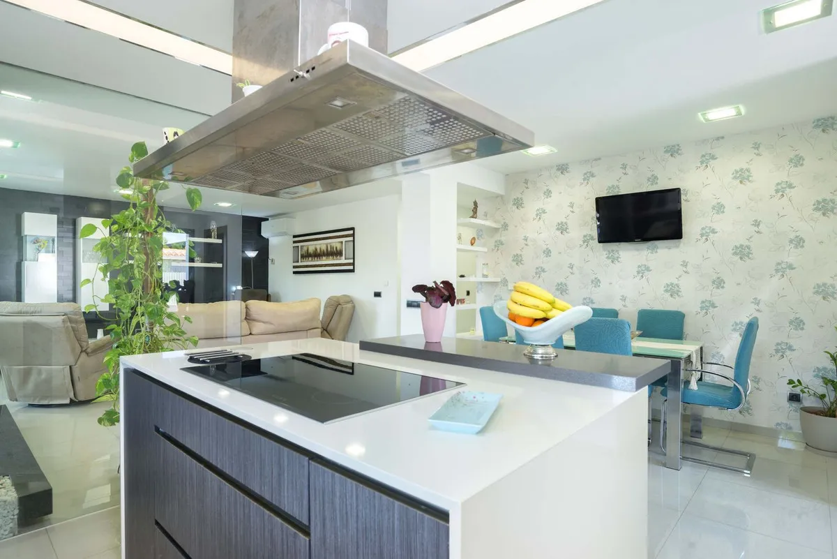 c4f908ae-4b62-42d9-9cba-d1f5af14a50a