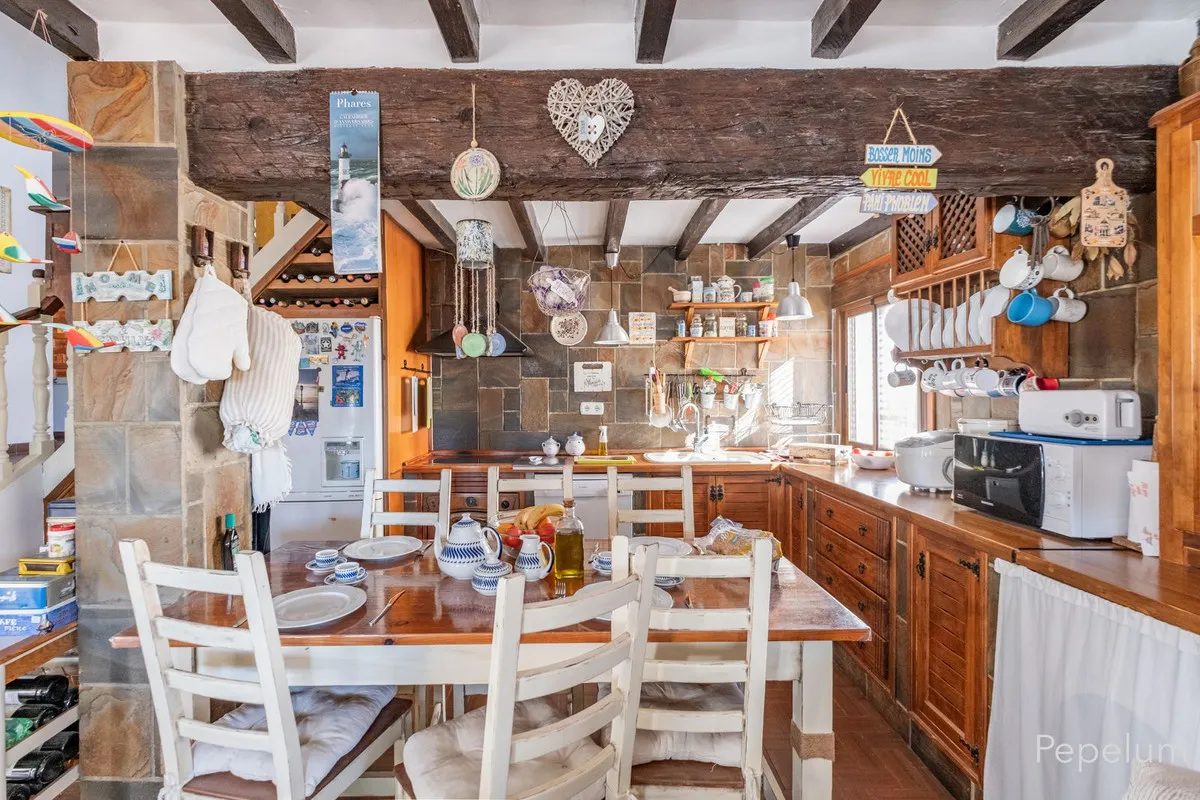 6269f8dc-d9ca-4b3d-b241-d97277466993