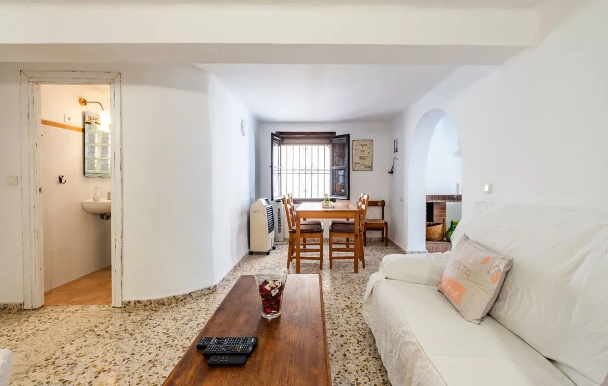 6c86b279-f29a-4085-a62b-b3f380226111