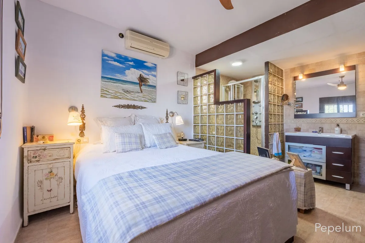 7b2b4fc6-2b41-4442-acdb-728f2263b75f