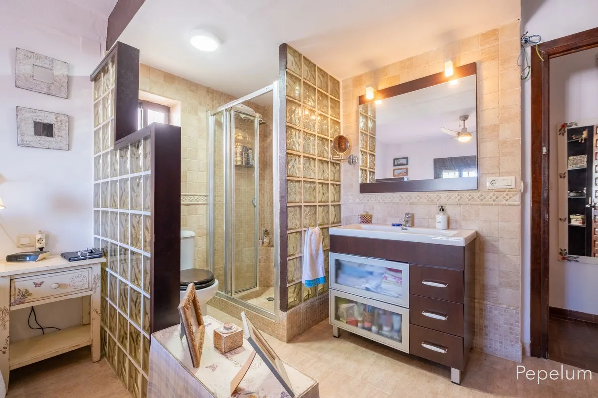 7c2eb3f2-73c4-456e-8fd0-c5b6f21e5f39