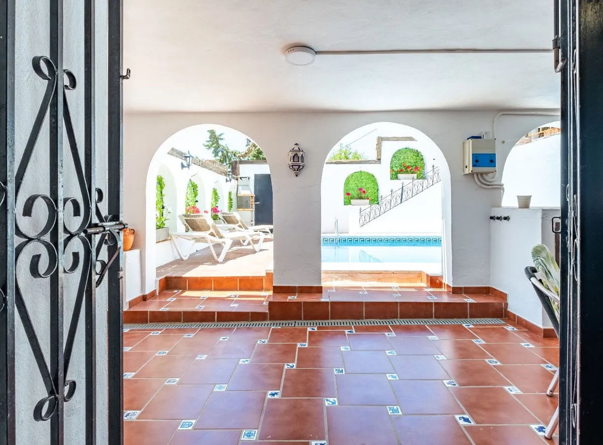 a8d1040d-4e56-480d-bf21-174152875e0b