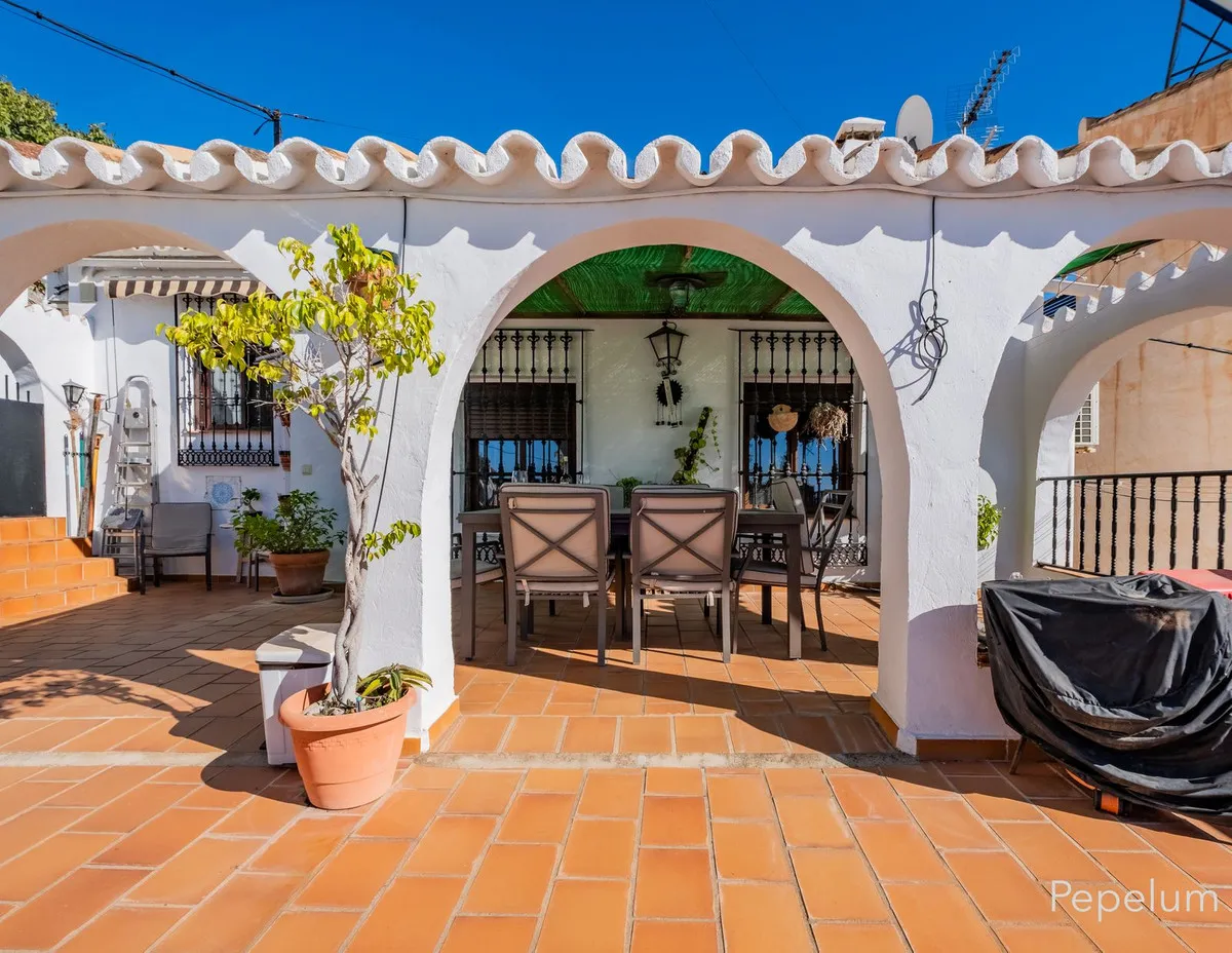 acb579c6-3ac9-40a2-8295-3a69a167b45a