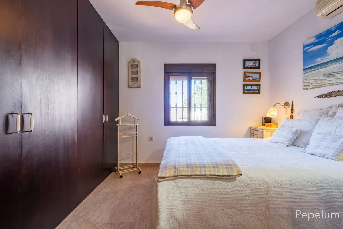 b42ef8a1-be3d-426c-8b9e-d940579f4d00