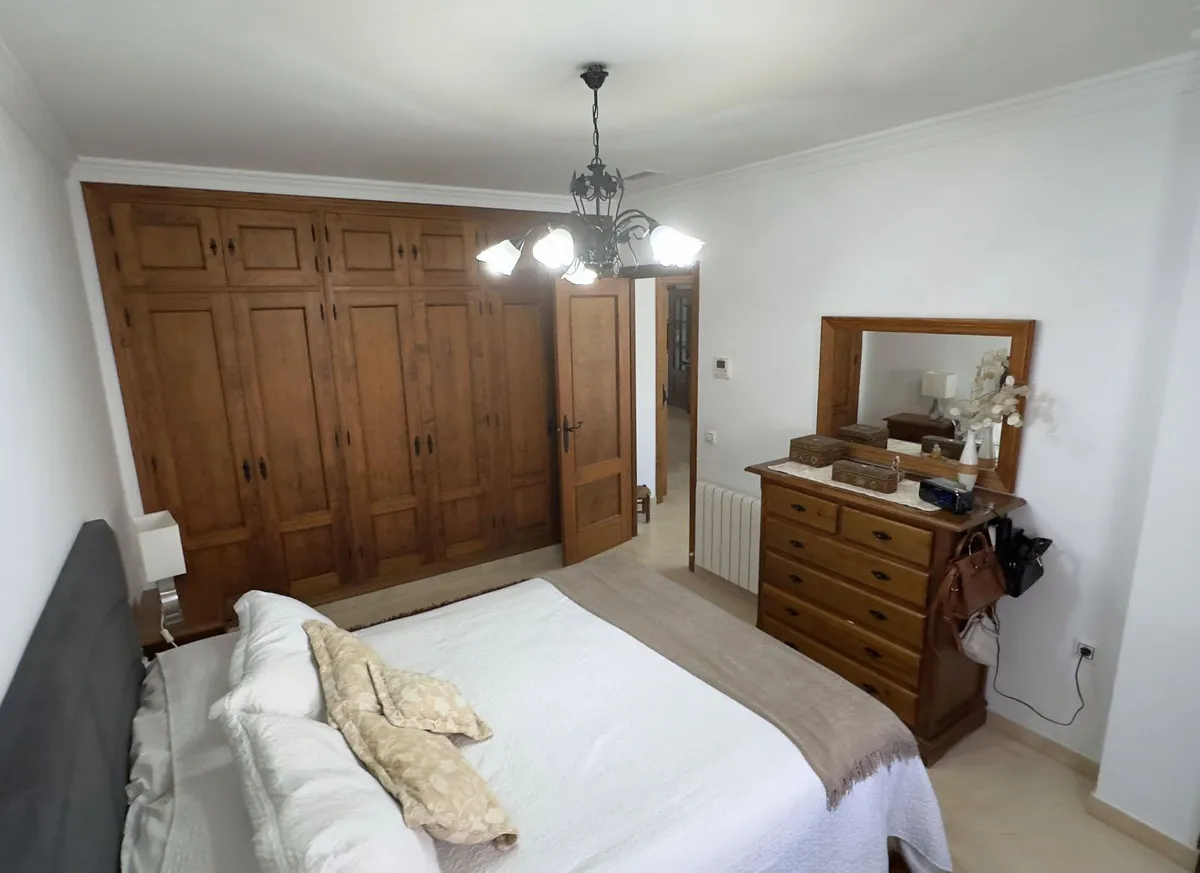 1337507a-40b3-49b0-b2f2-9ee1fb7db823