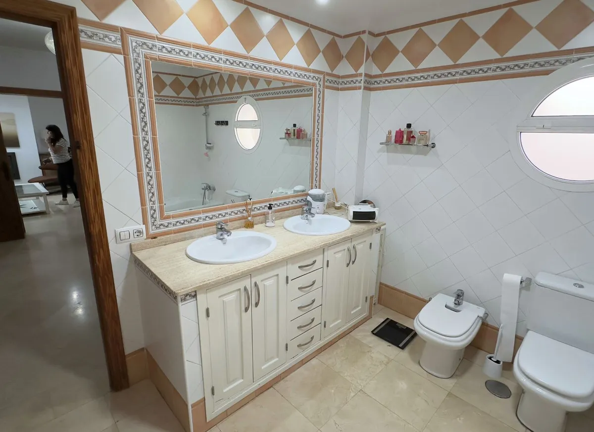 5469c954-9b70-4cfe-be2a-b1d3838b5d18