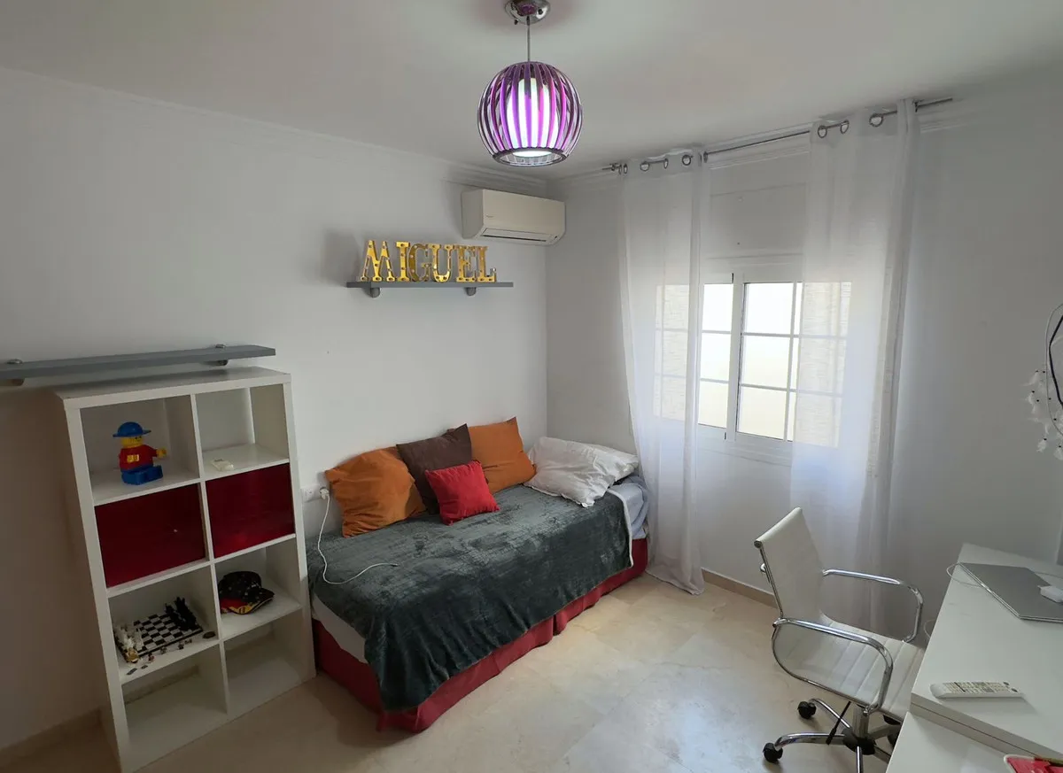 6bf79c1c-ef98-4587-8273-27b713d9f87d