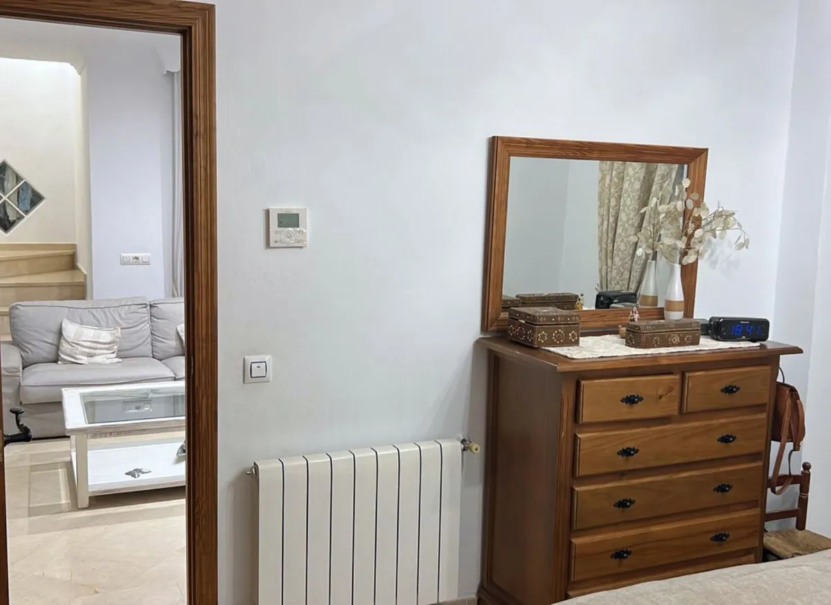 af03fef6-b88a-4f0d-8f17-d4b41c648922