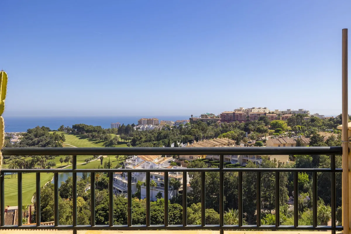 26e45ba2-0884-4e50-b92d-6b154ad797c8