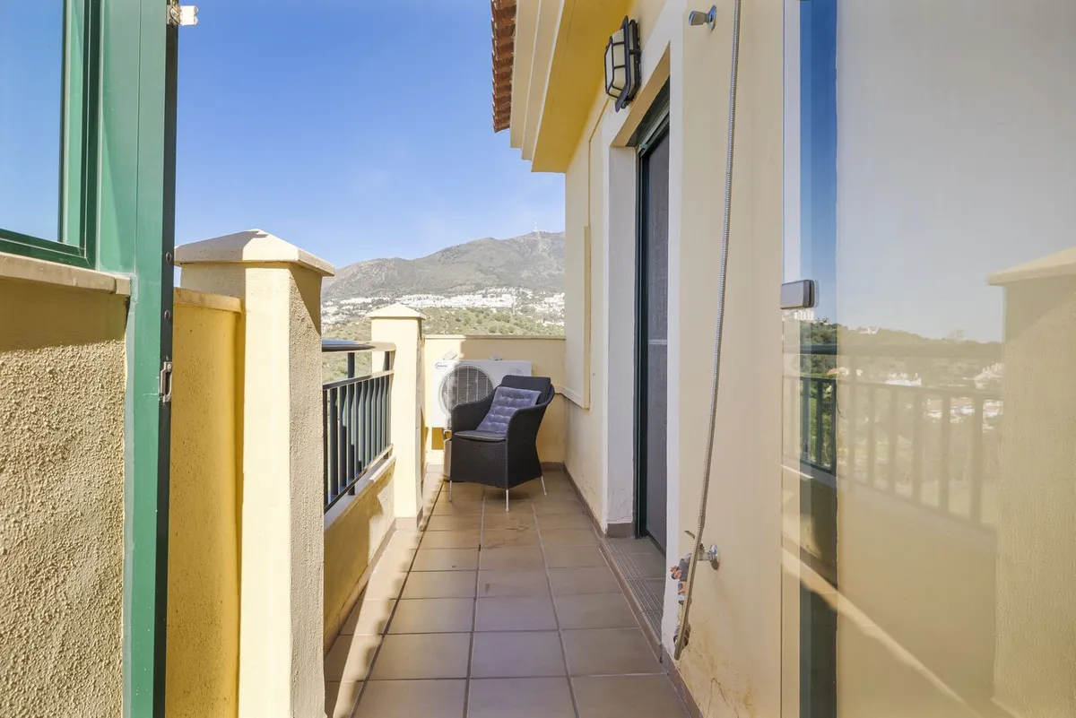 3a3306de-d2b8-444d-a44a-dc40e21cf45b