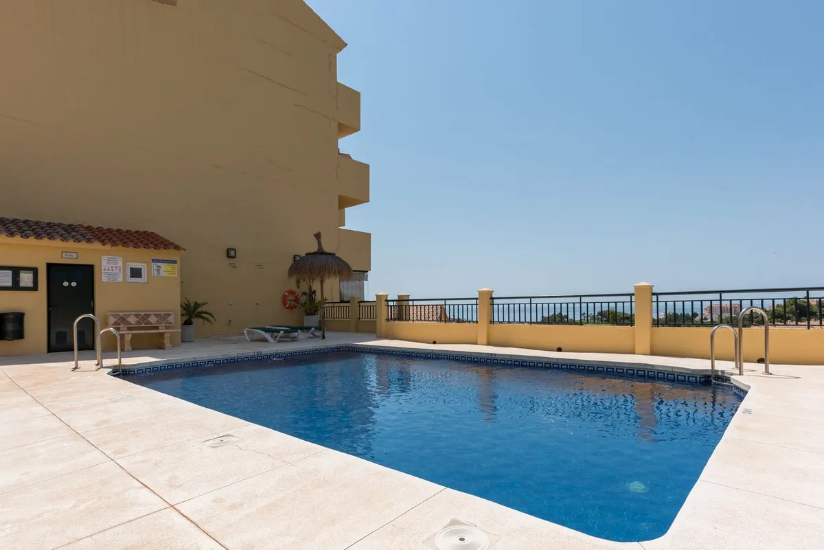 608a68df-e23a-4df2-be39-79c2303f8eff