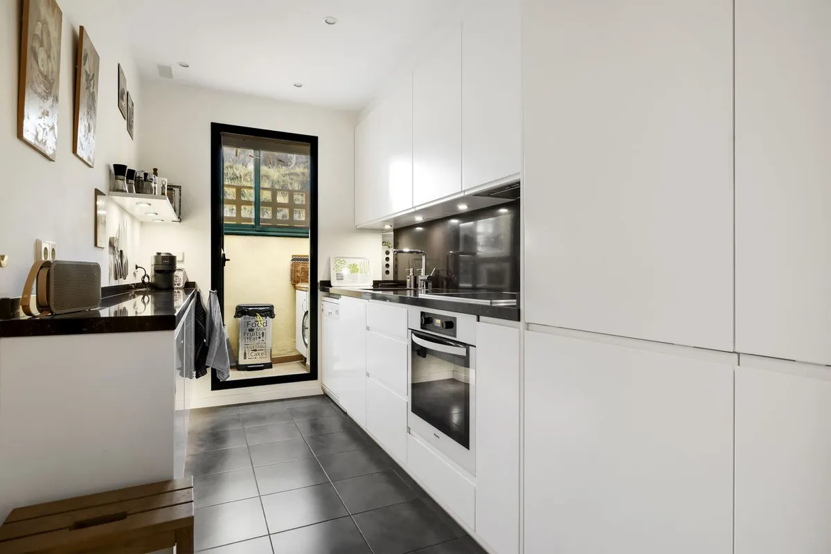 6d802438-614a-4277-b5c7-7023e5485f92