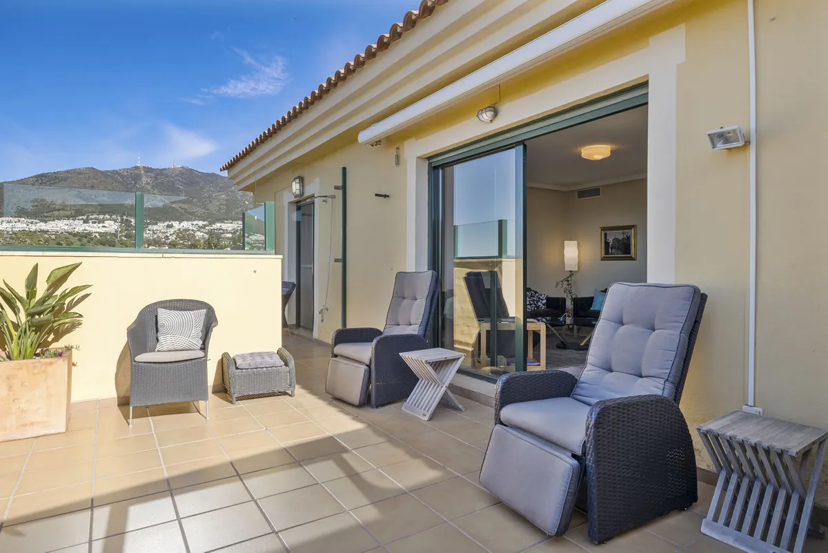 f98f8155-f9f7-4122-b845-592d317050e5