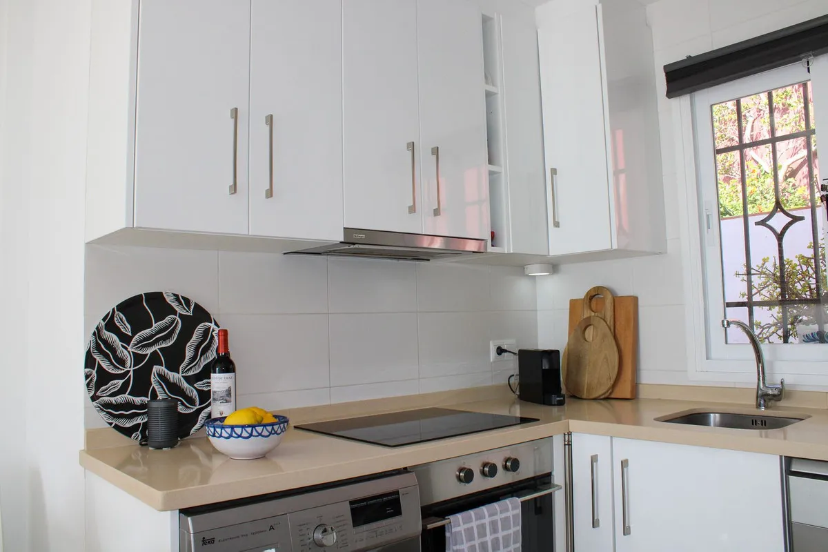 15f46b11-dd9d-4192-ba90-b36428ba01c1