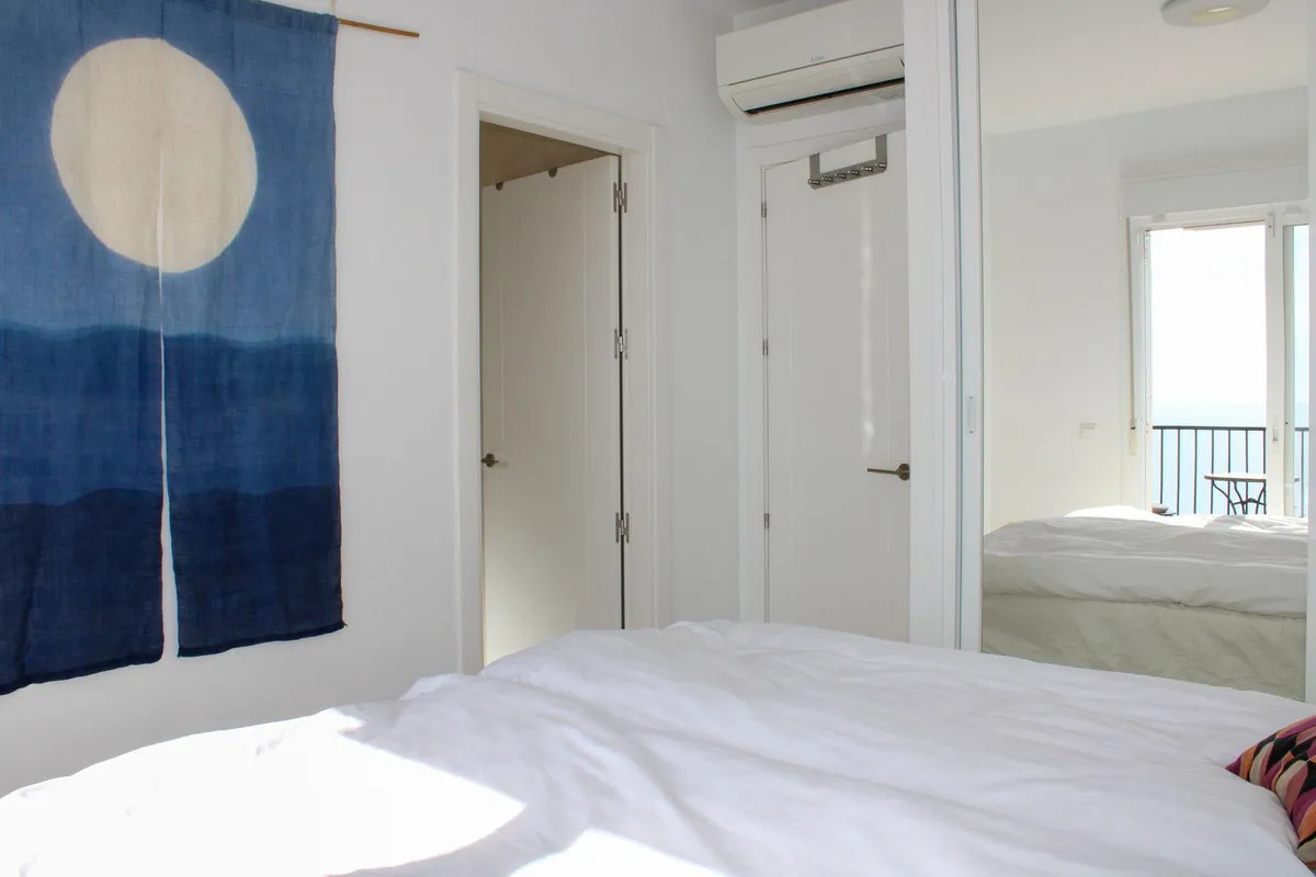 b08da65a-302e-4ade-b7f3-401d7a136c2f