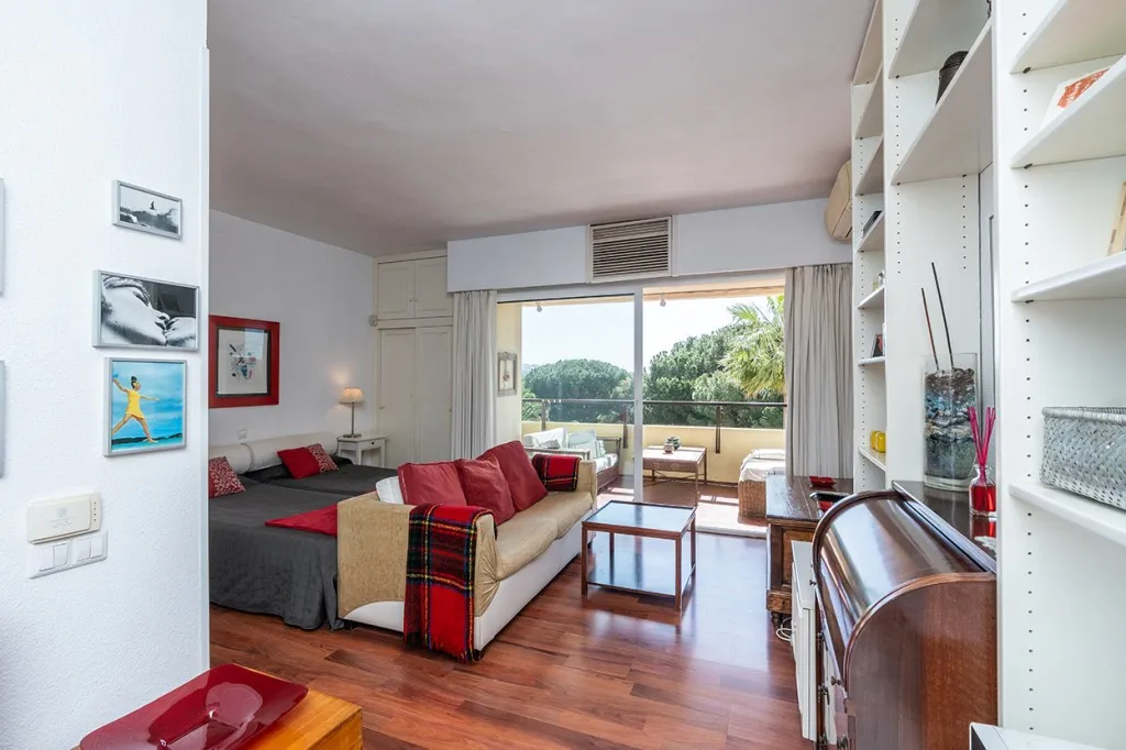 3775d897-5c76-441d-84f0-f8889f9c01f5