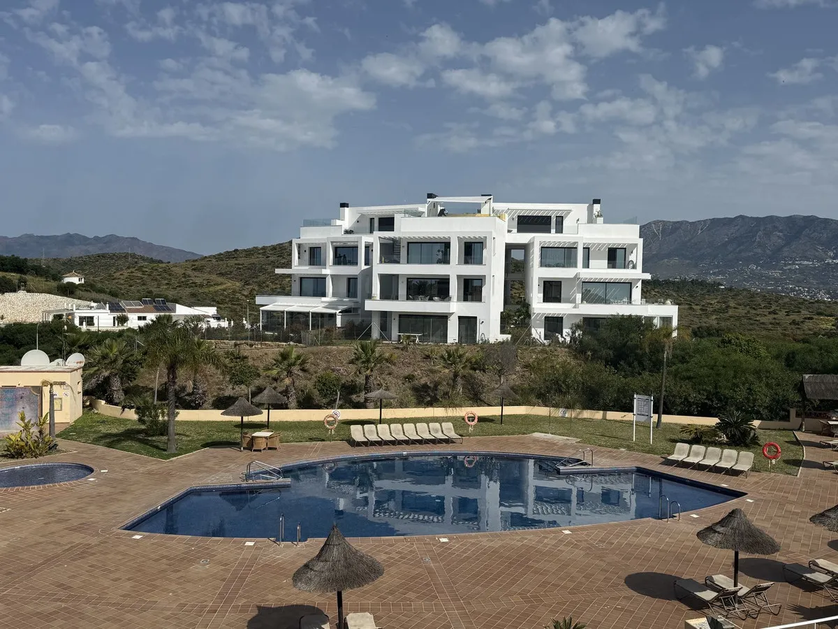 35f2af33-3542-4b31-88db-01187b7f1873