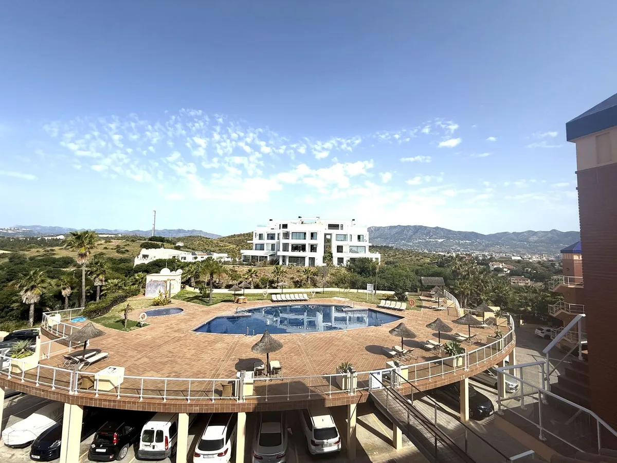 d3566c4c-18b3-4d1e-952f-a12c2064731e