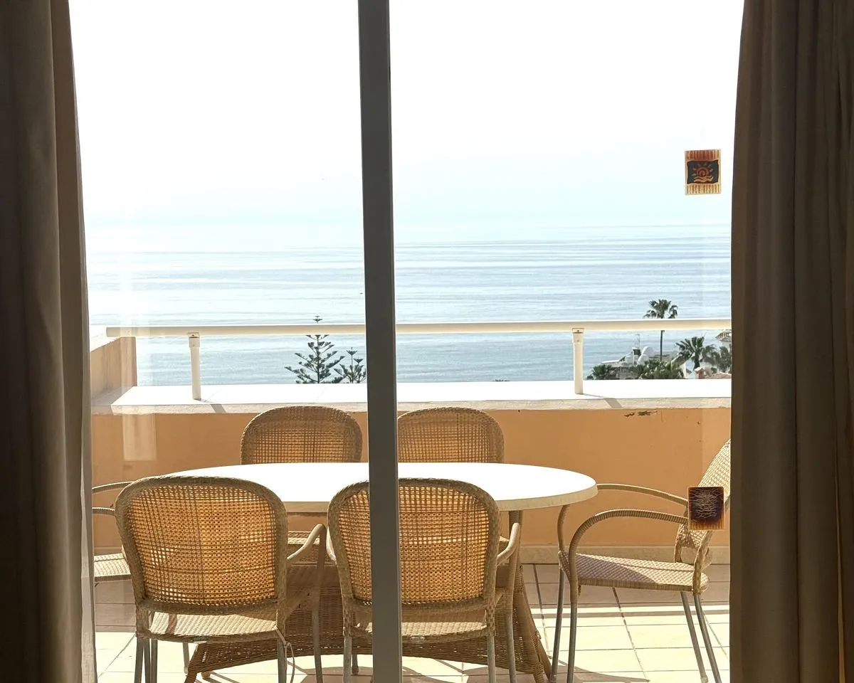 f412b07c-493e-47f1-bef8-33bb35725013