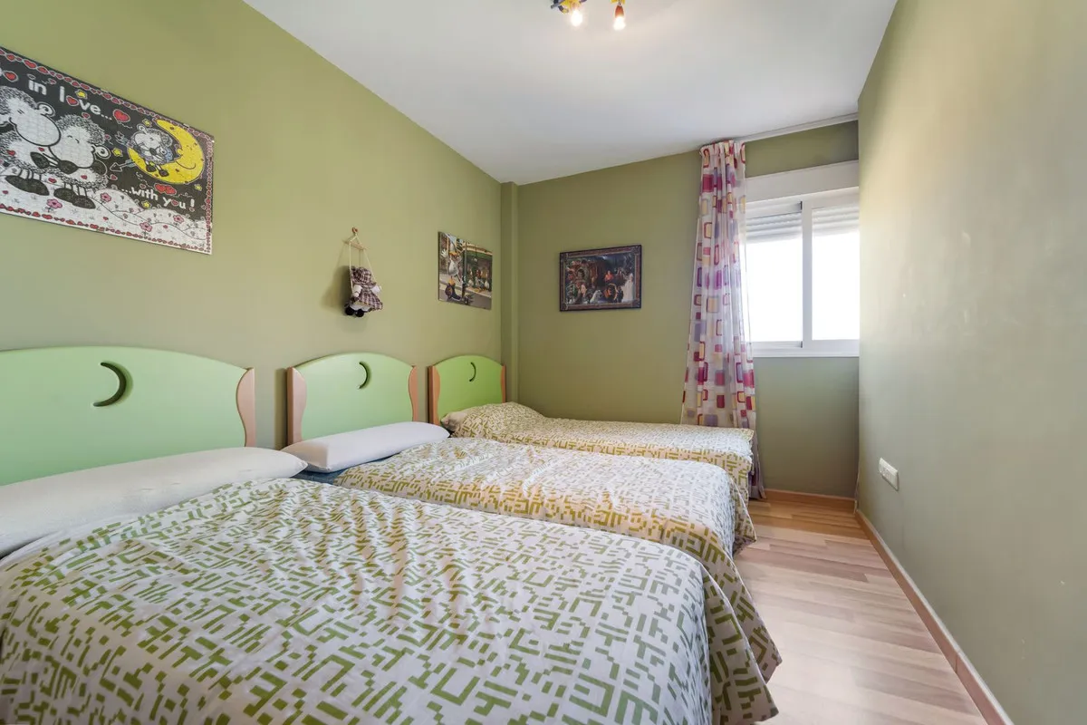 b2e32163-8629-4935-88a2-589e5b507d70