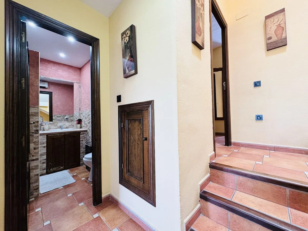 2abbb41e-5273-410f-8d9e-06a159143600