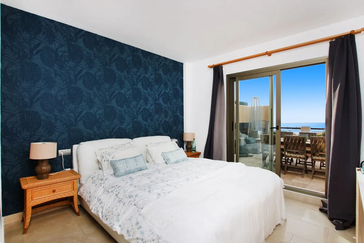 7b2fda56-0d58-440b-820c-e0e89b5697e2