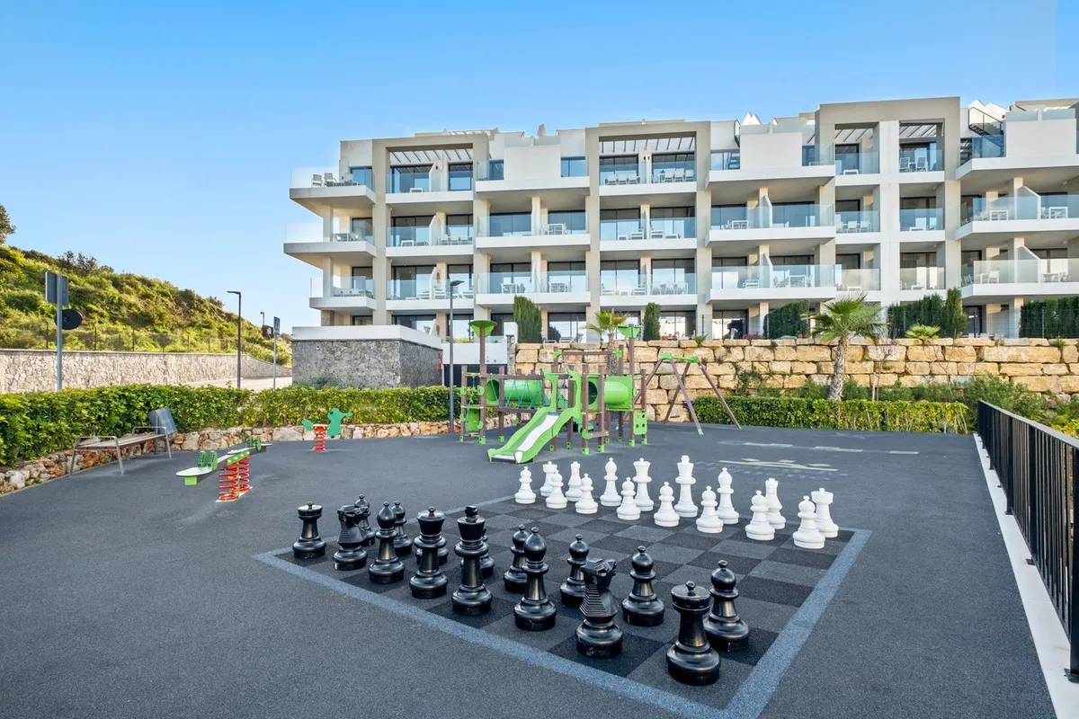 0f25dd01-e2bb-4087-8983-a7329bf0c3b2