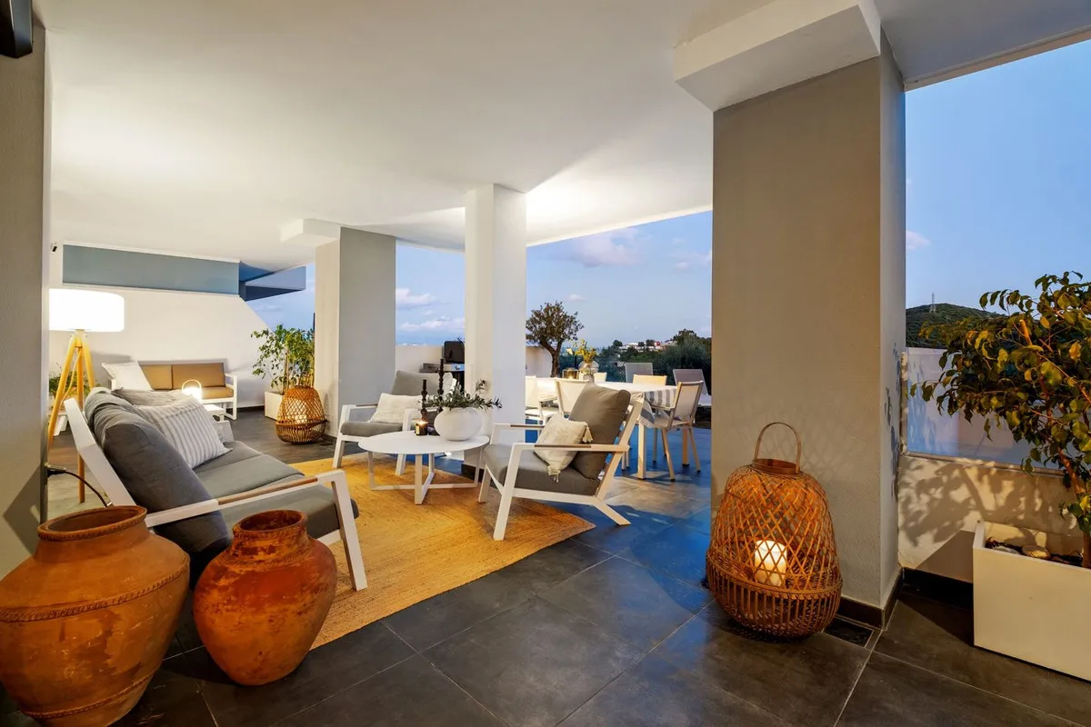 1a7d5270-babf-40ed-9b8c-d6f95c6088e2