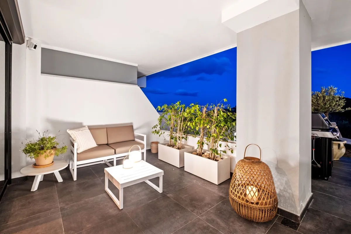 5503f596-5741-4f93-bff4-ca1c6179128c