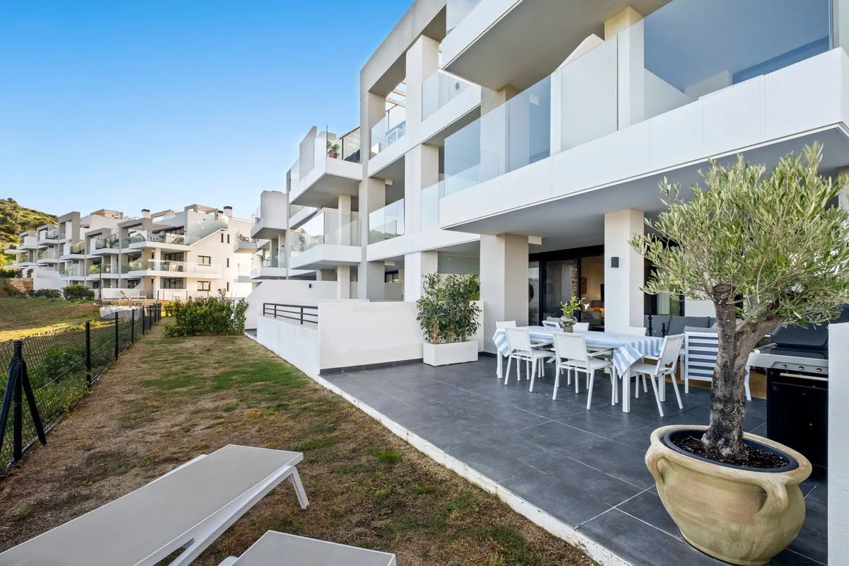 6cdb129d-7042-44c6-93d7-7839474c6b0f