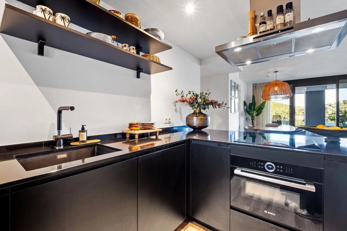 79c153bf-dc21-4db0-8390-8c7060907530