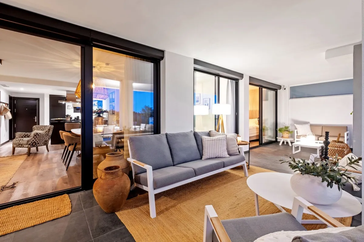 93cb87ca-d265-4f8d-9eaf-66004ac9190b