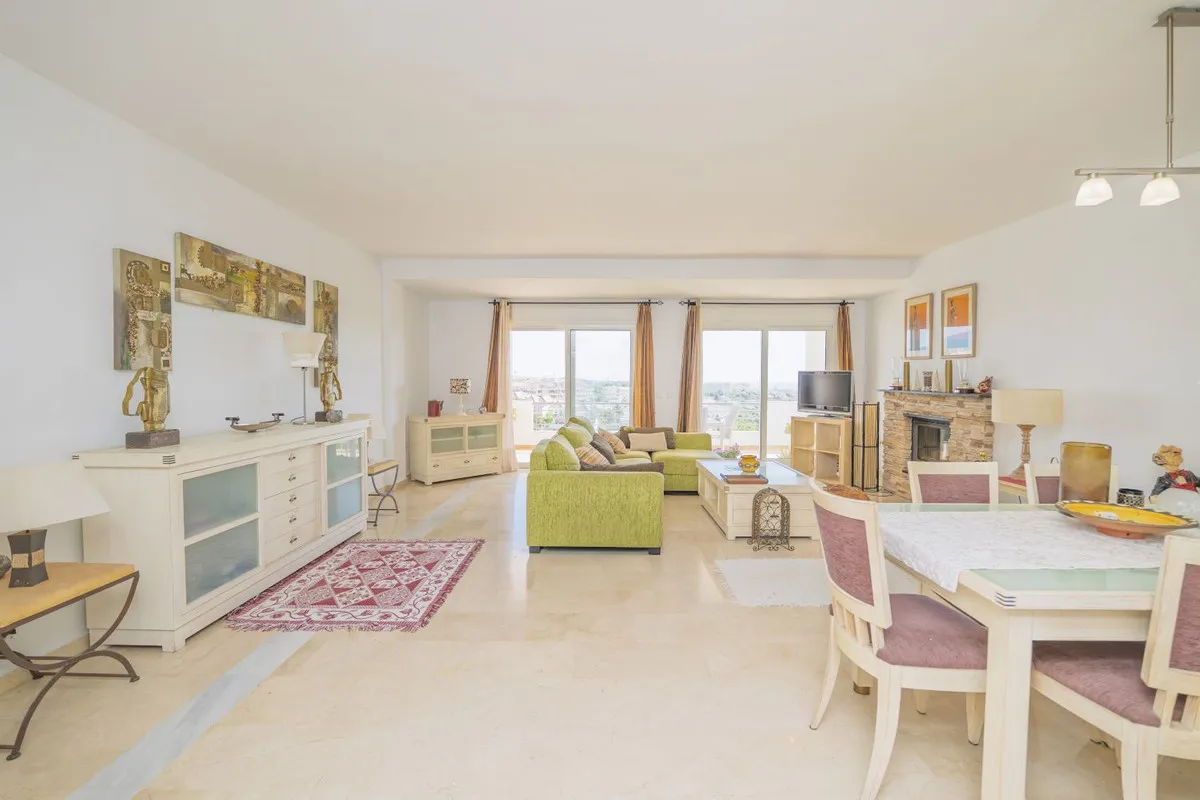 477fc7ee-2500-4e67-9a57-5480e773d56e