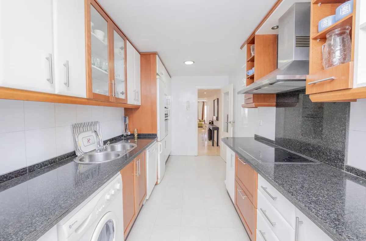 6d495975-74fb-481e-af7e-17cf3de77145