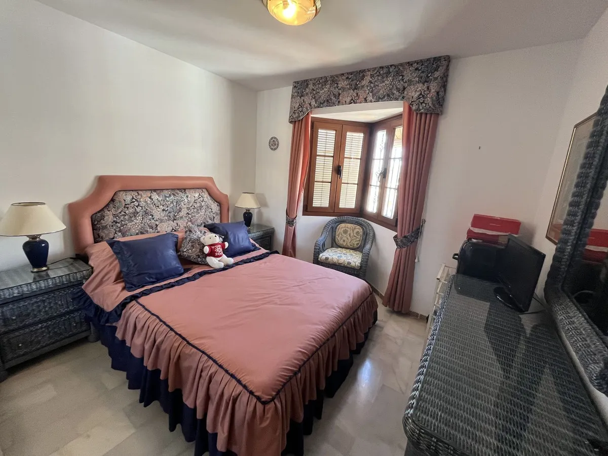 1f3ea585-c435-4853-a629-4e86018a9d85