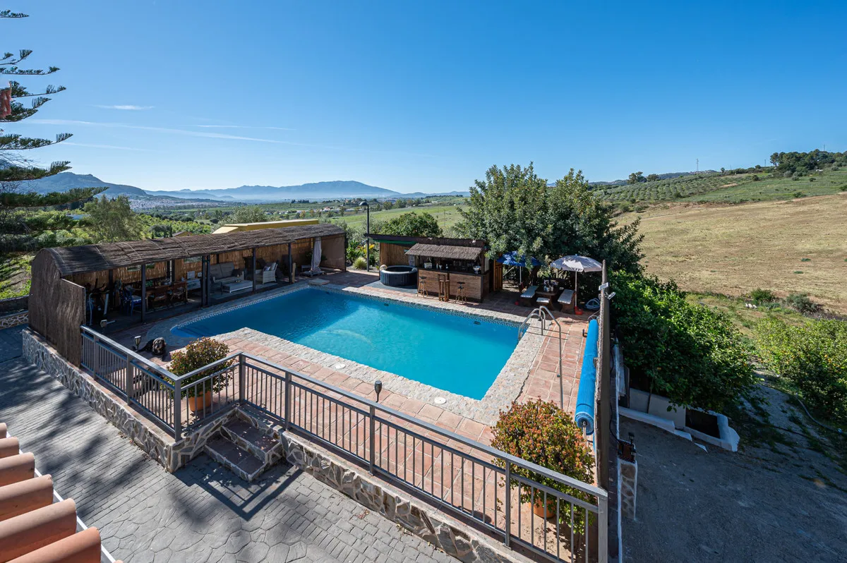 5bed38f0-33d9-4843-9338-97944144eb21