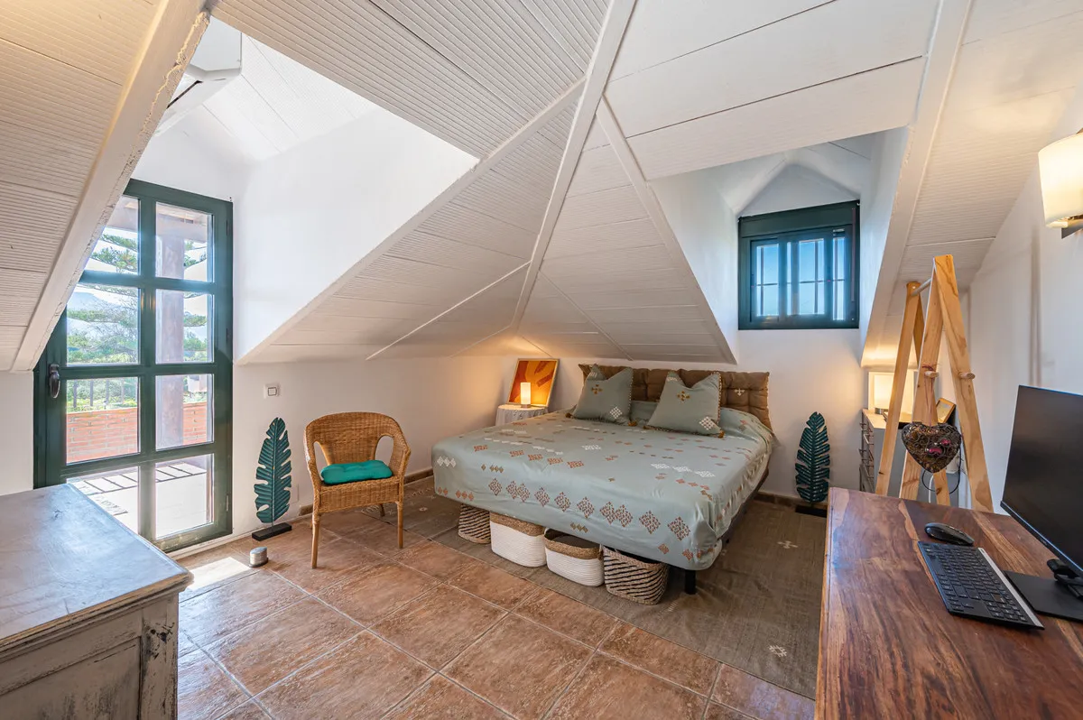 d5366b7b-bc0e-44fc-ae8d-3a7d9a8352a3