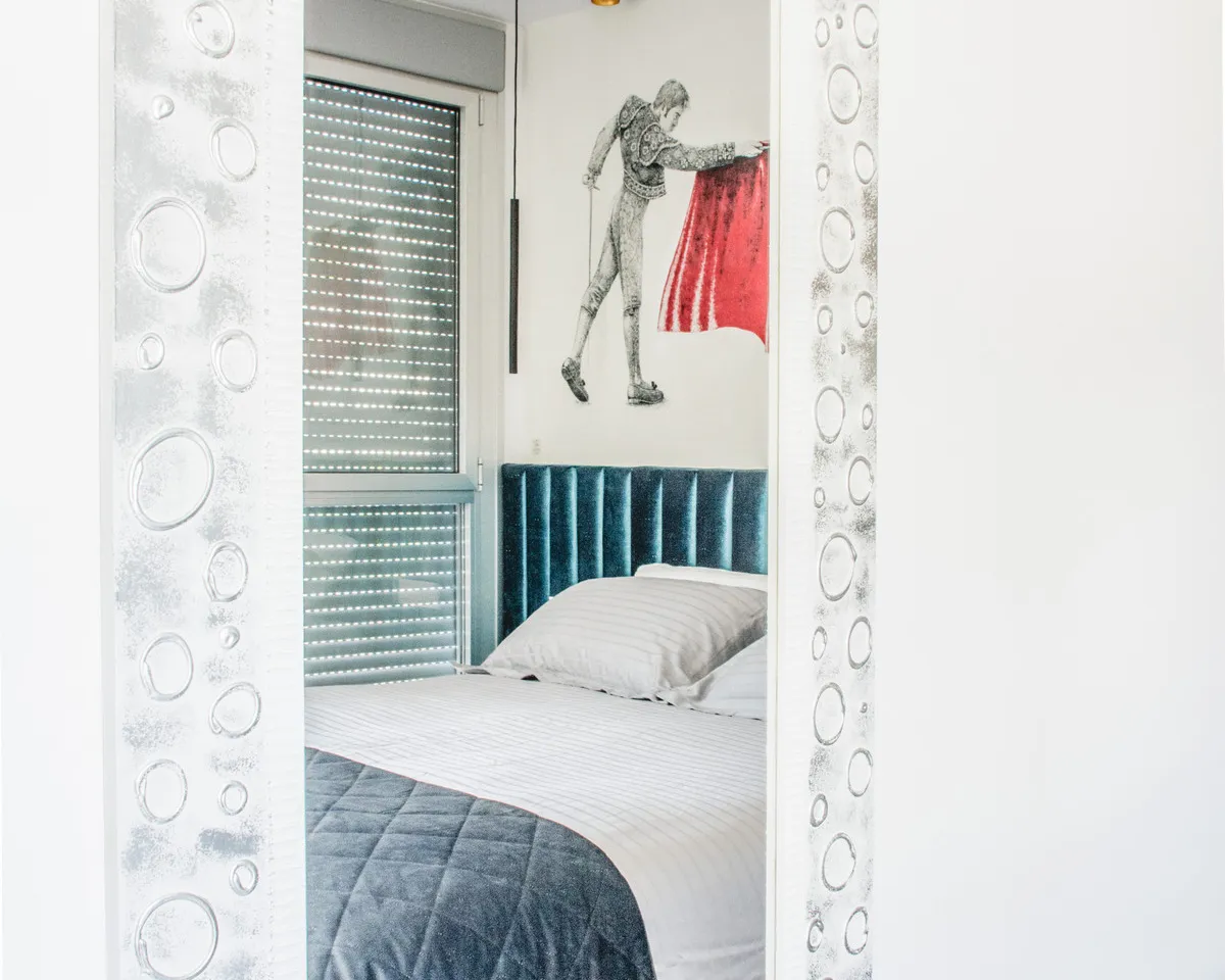 2bfdbbf8-157d-4ba6-a5a0-683622da8083