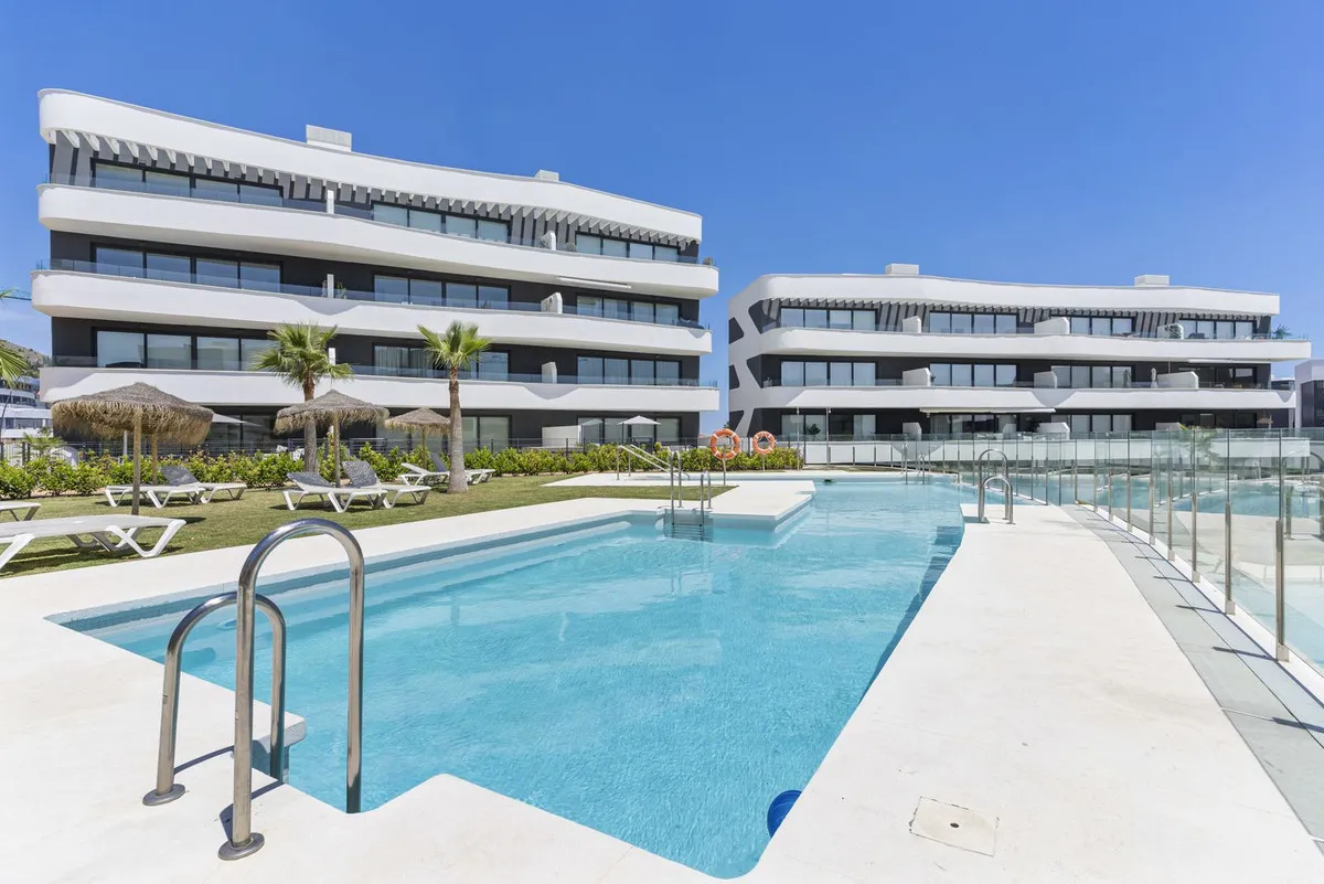 12b3abca-8f48-48b0-9473-04d1bad00f5b