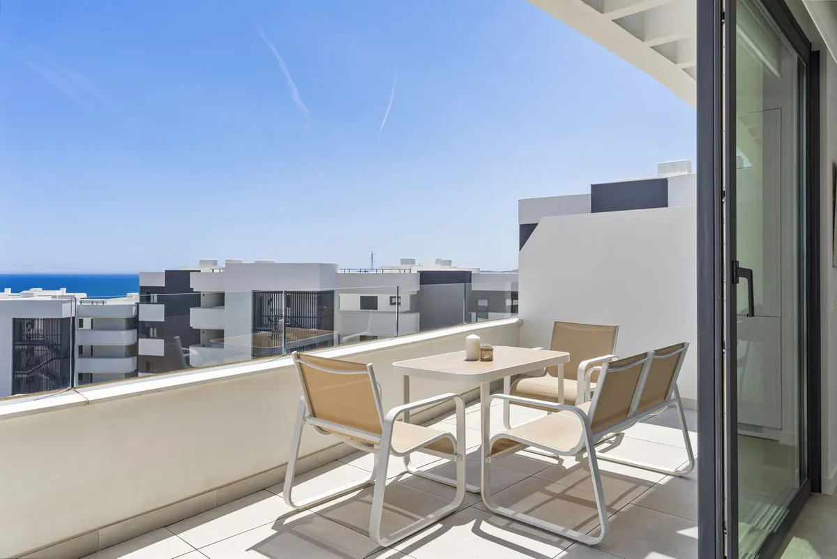 499dd437-7d33-43e4-be78-7769869d9aee