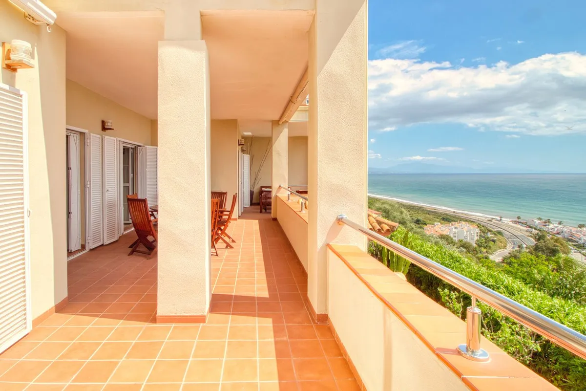 fac4a700-4a7a-434a-b5a1-7f96e26b29d3