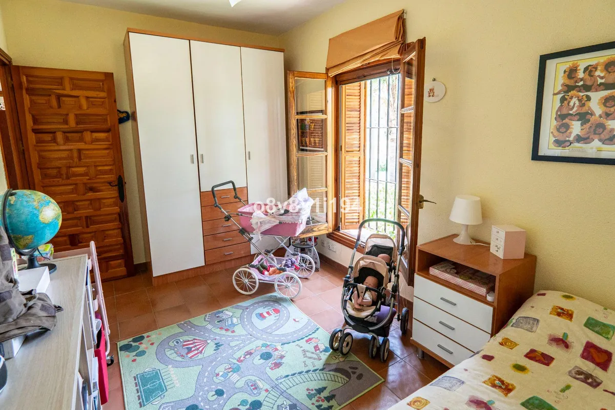 8da4acf5-34ac-40db-9a05-10415dba7368