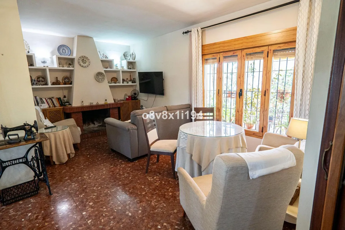 b6626ab0-8383-4b0e-9a21-01a543f9b783