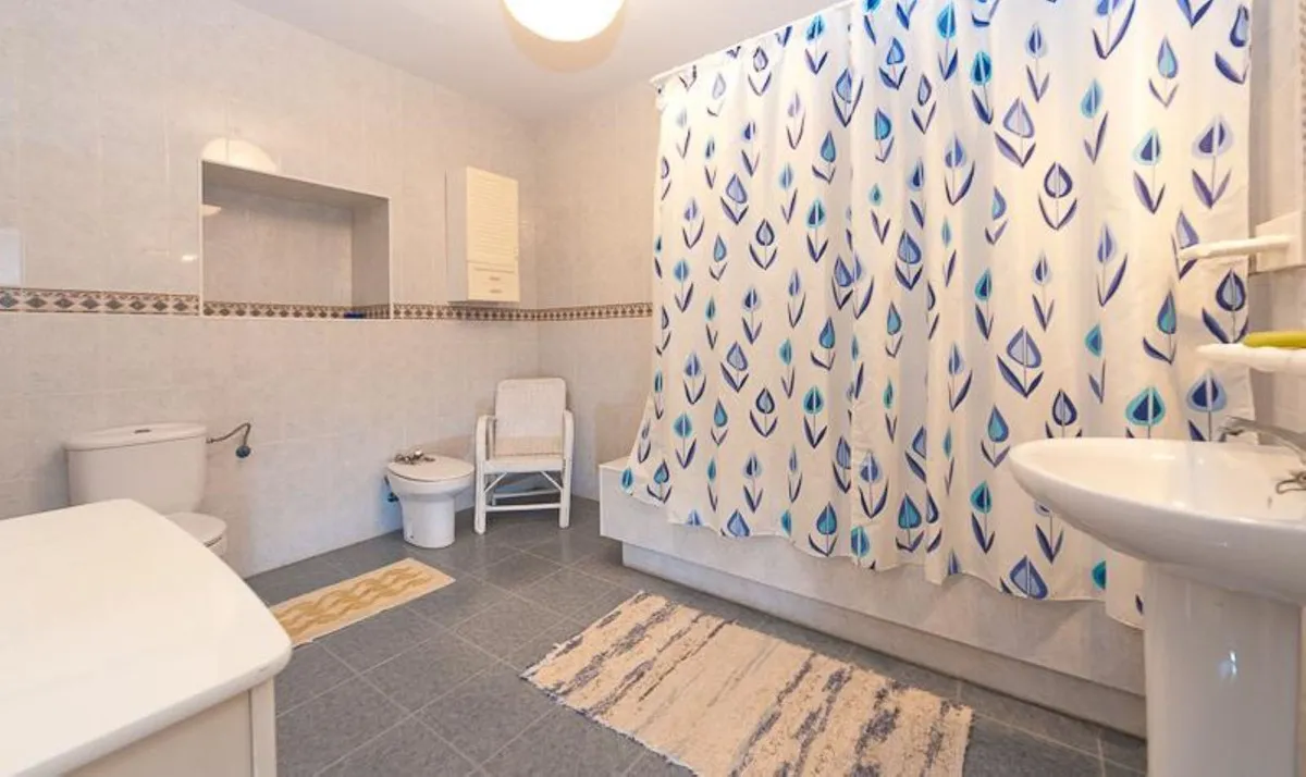 28ceb80b-c8af-48a7-b134-8189abb74916