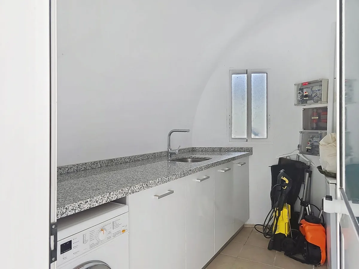 0b9d9d88-7f2a-4215-8d0c-a09f9ba0d689