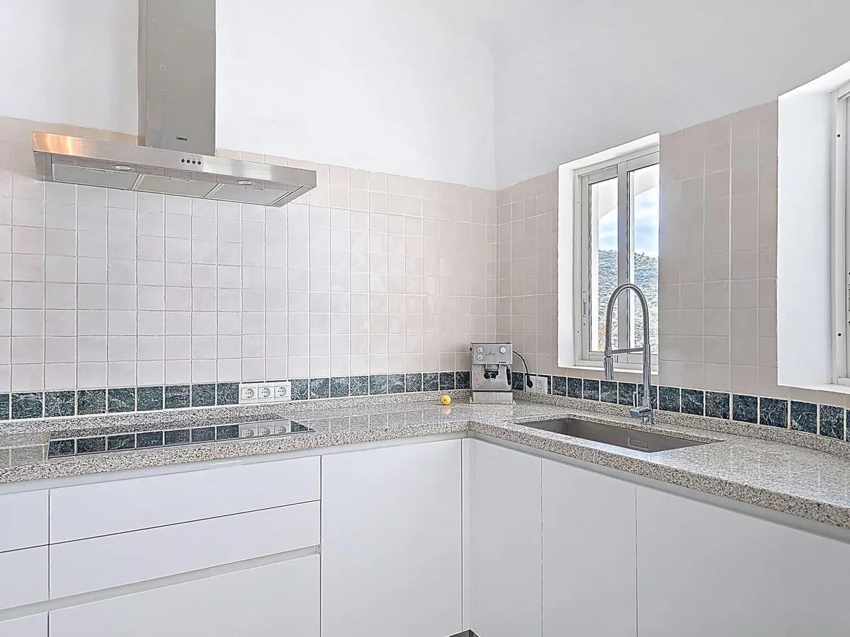 307ef2cf-f721-4cdc-87f1-6aaf235f80a2