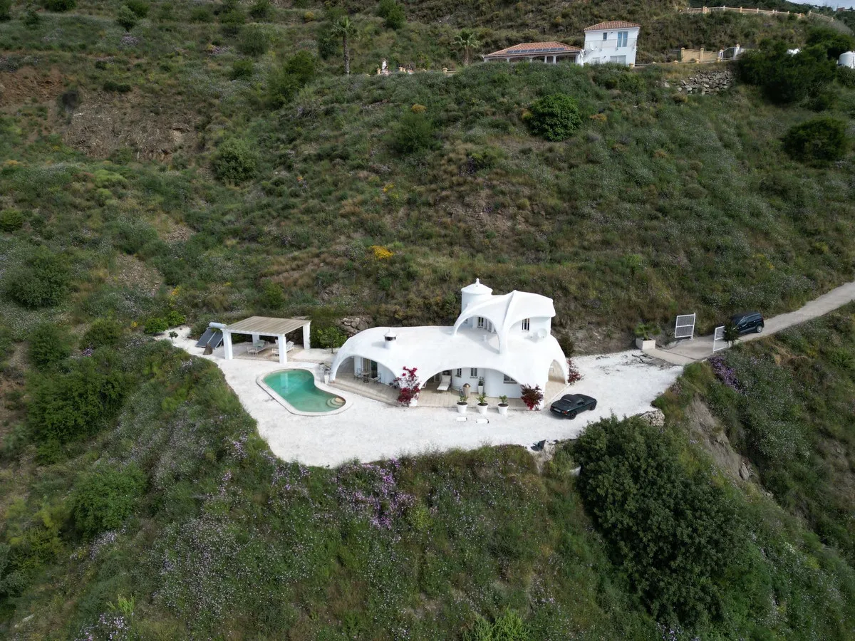 3e4367b6-6b96-488f-88a6-cc4c09ca7072