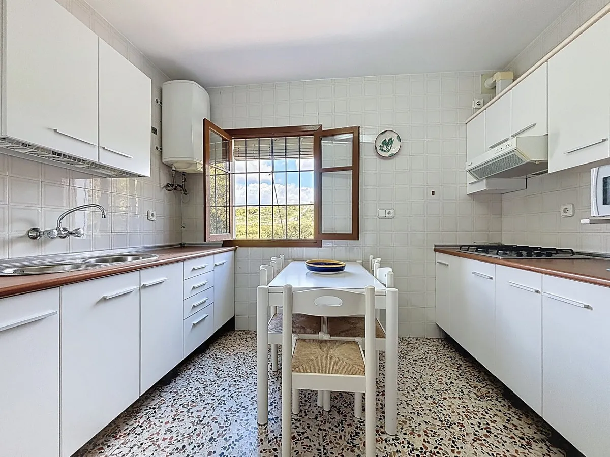 4535b7c6-a54f-46ba-a551-6dd35b94d69c