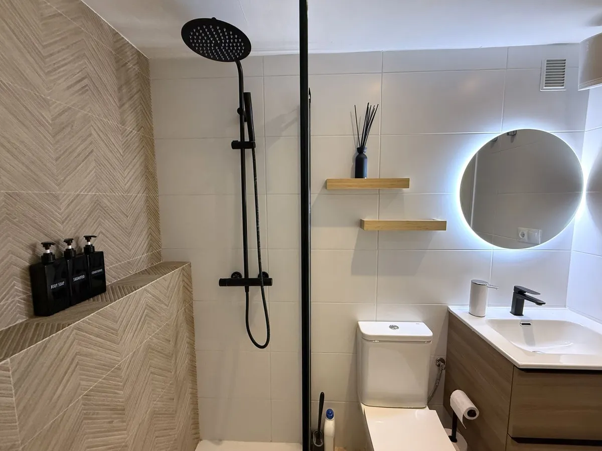 56cbc0ba-6d8d-42d4-bf8b-fc396623276d